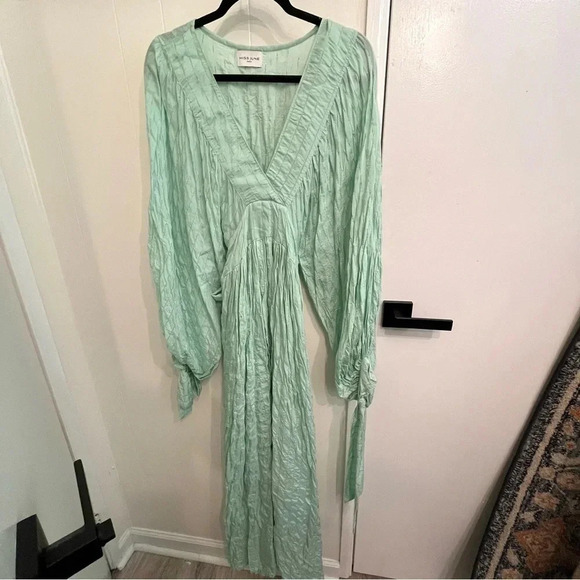 Miss June Paris green Angie flowy maxi dress size Small - Picture 3 of 13